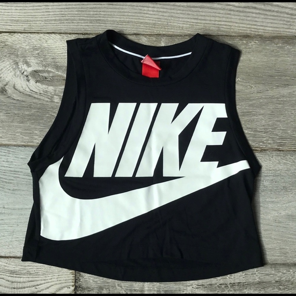 Nike XS crop top